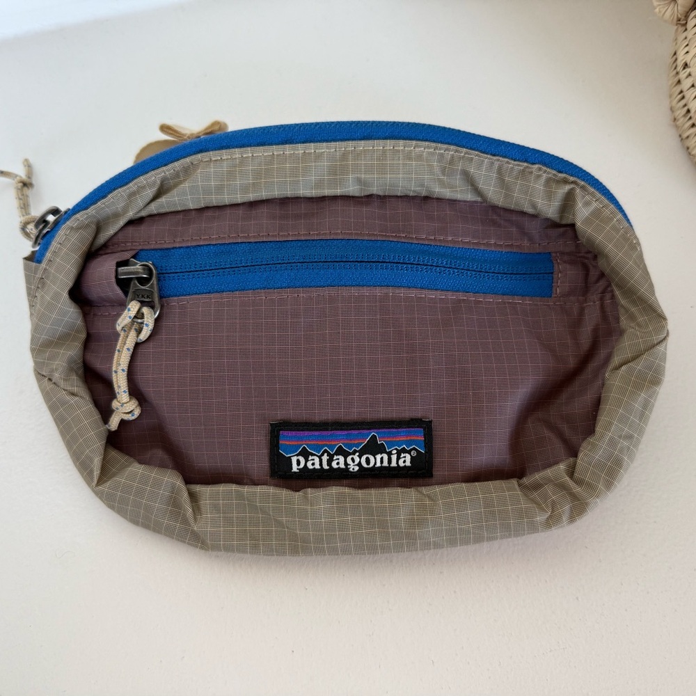 🎒 Patagonia Ultralight Black Hole Hip Pack – Beige & Mauve 💖
